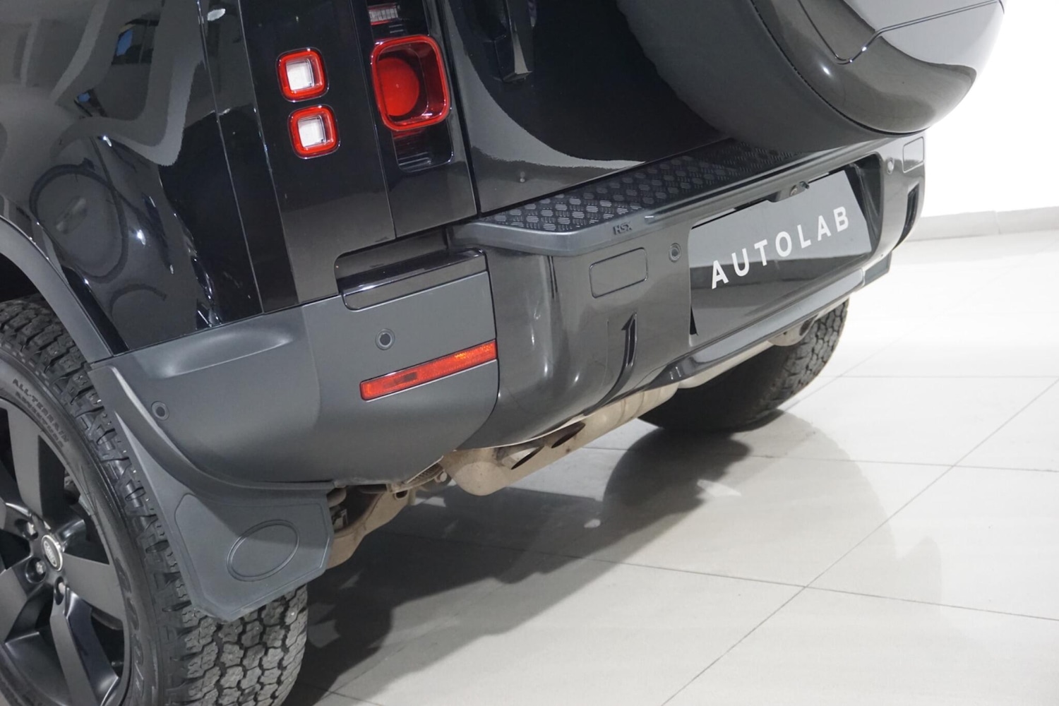 Used Land Rover Defender 2023 for sale - 76700836: Photo 65