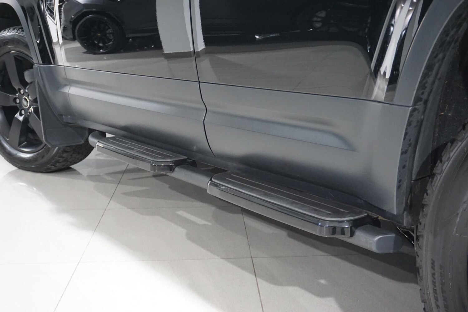 Used Land Rover Defender 2023 for sale - 76700836: Photo 68