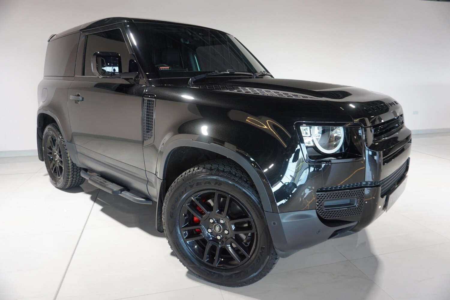 Used Land Rover Defender 90 for sale - 77957368: Photo 16