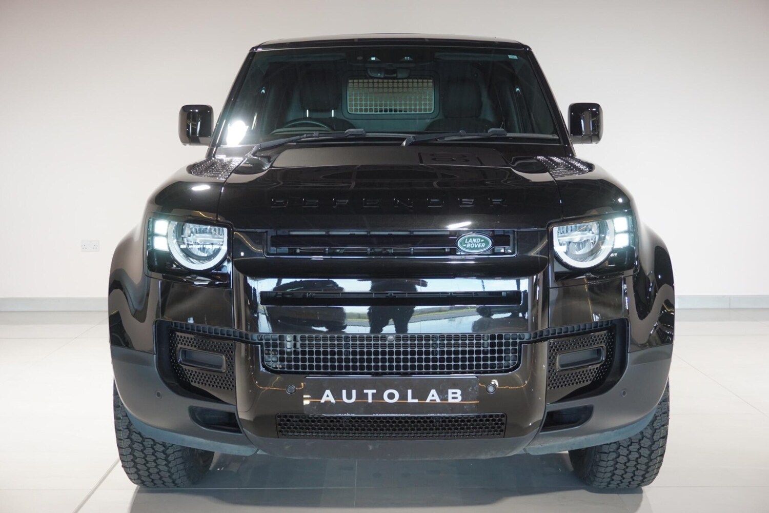 Used Land Rover Defender 90 for sale - 77957368: Photo 17