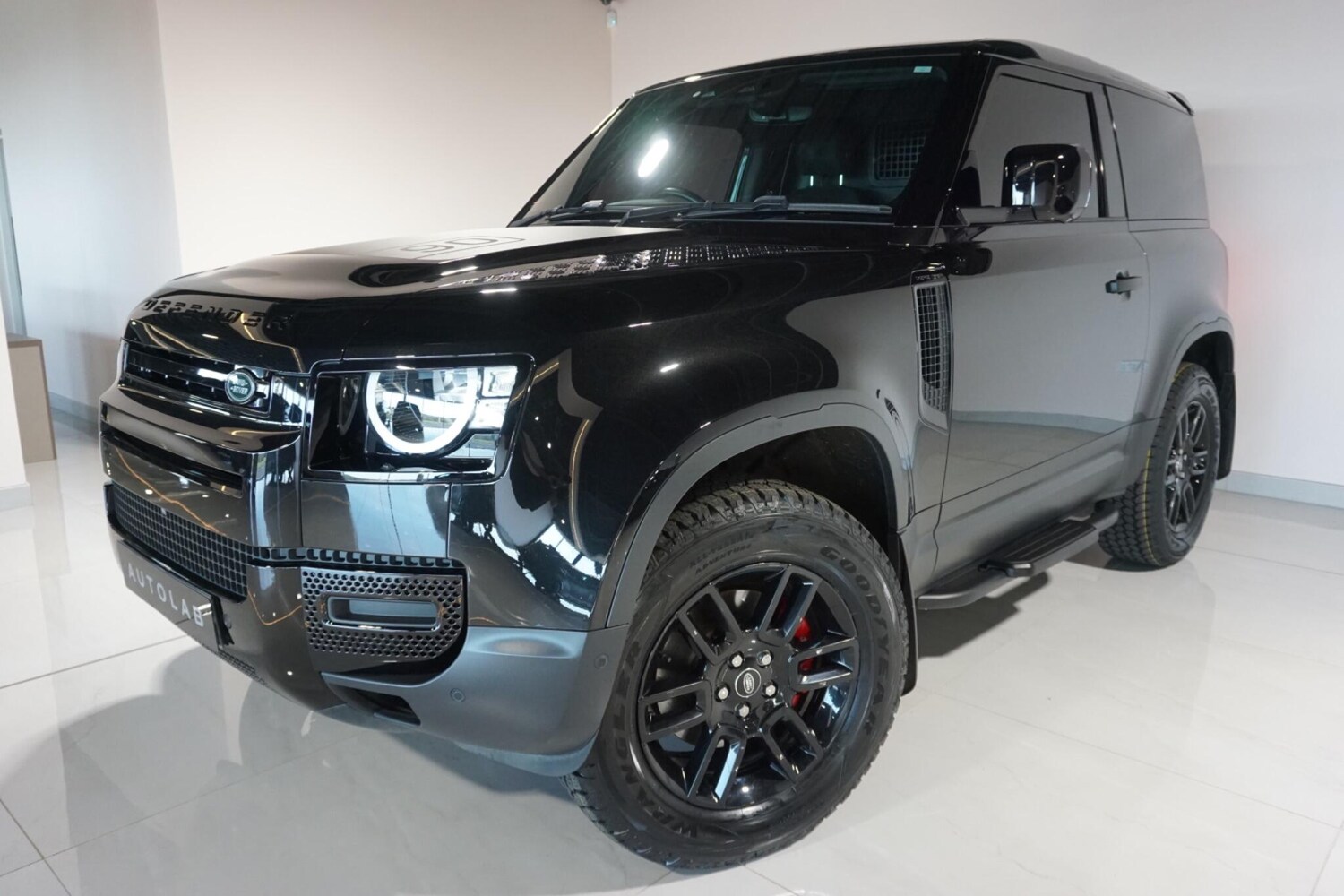 Used Land Rover Defender 90 for sale - 77957368: Photo 18