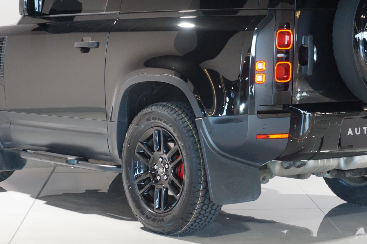 Used Land Rover Defender 90 for sale - 77957368: Photo 40