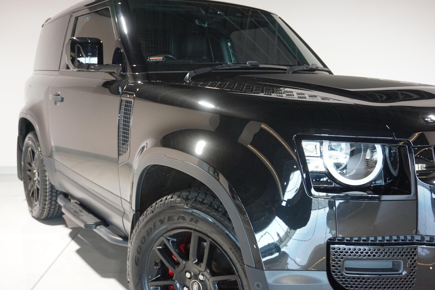 Used Land Rover Defender 90 for sale - 77957368: Photo 43