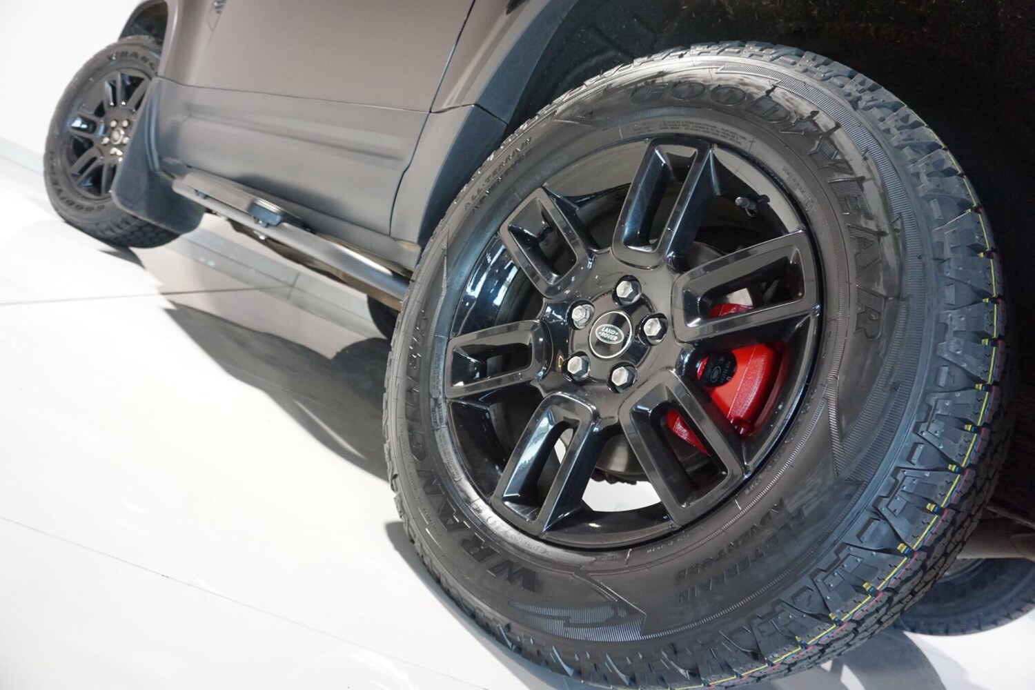 Used Land Rover Defender 90 for sale - 77957368: Photo 45