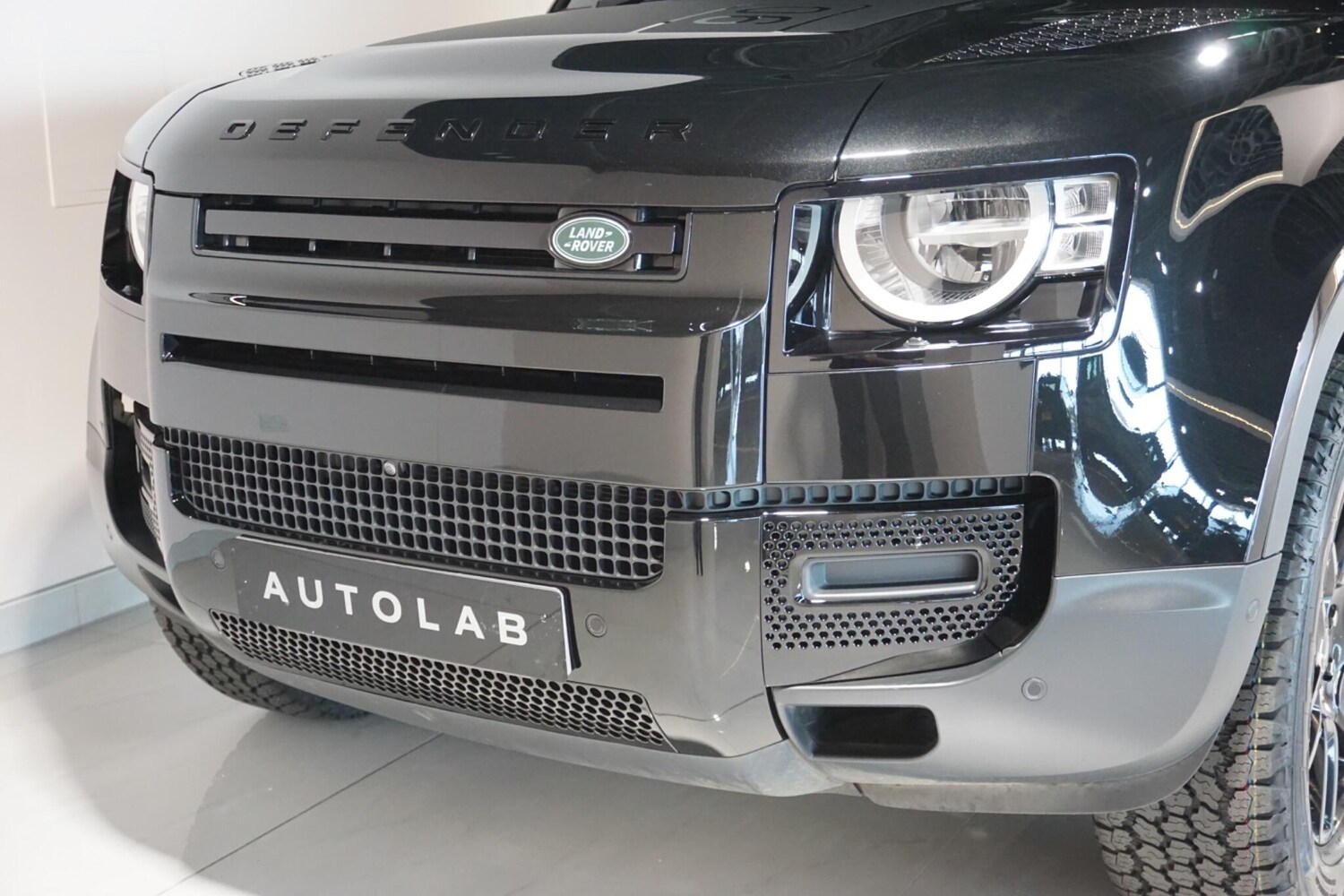 Used Land Rover Defender 90 for sale - 77957368: Photo 57