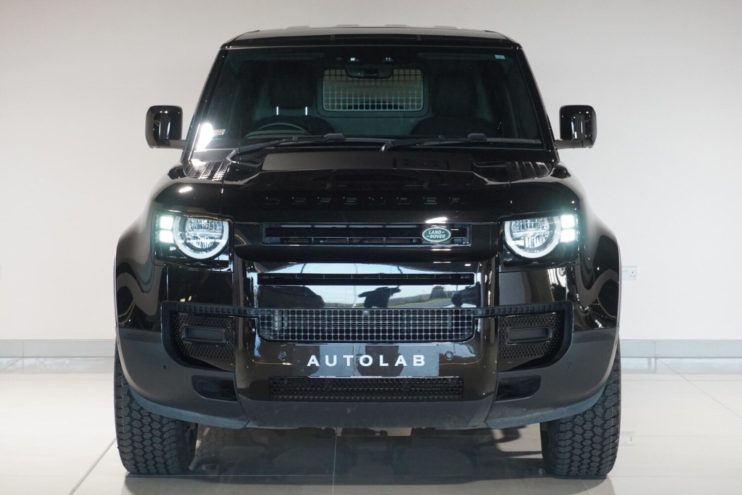 Used Land Rover Defender 90 for sale - 77957368: Photo 7