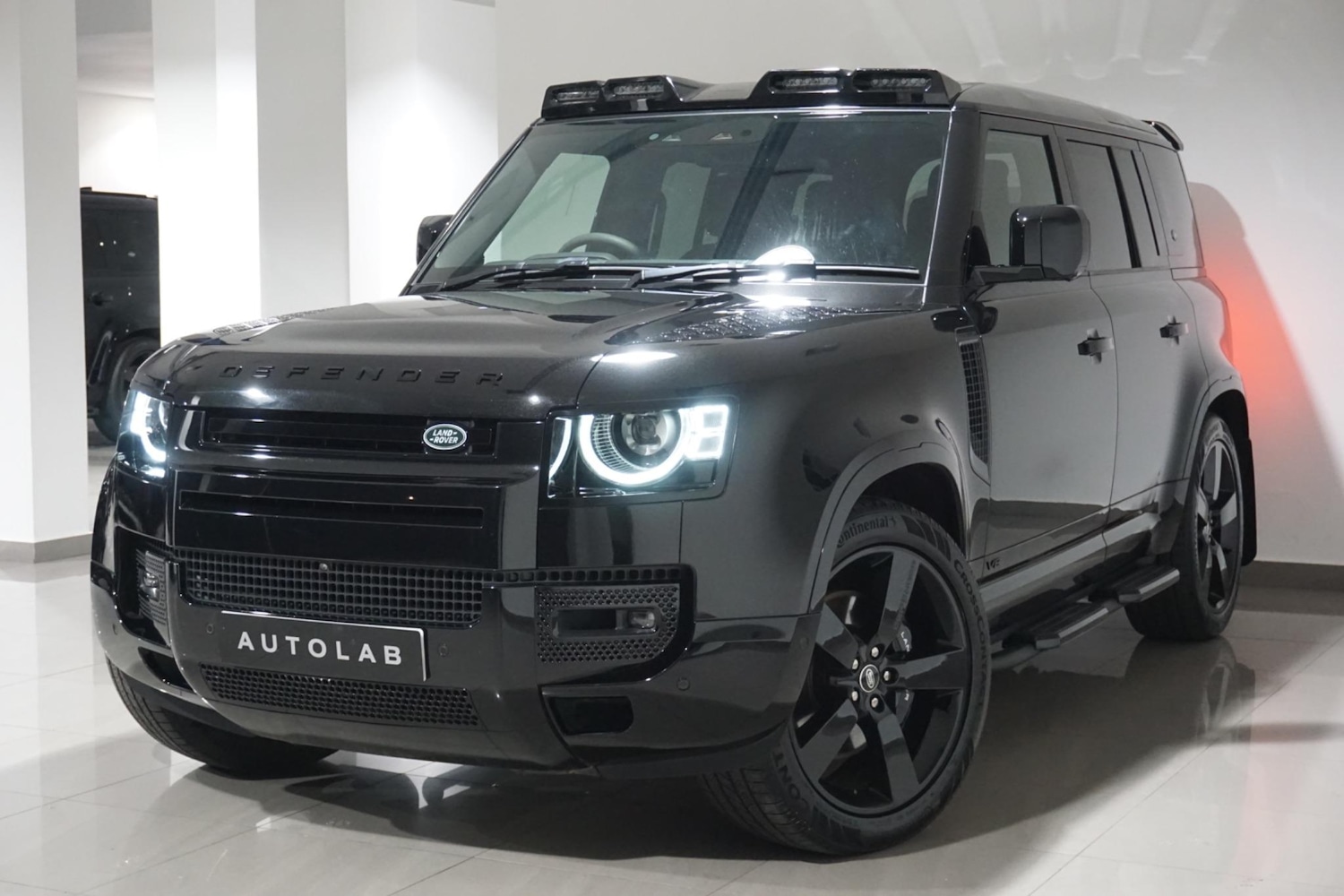 Used Land Rover Defender 110 for sale - 76476488: Photo 25