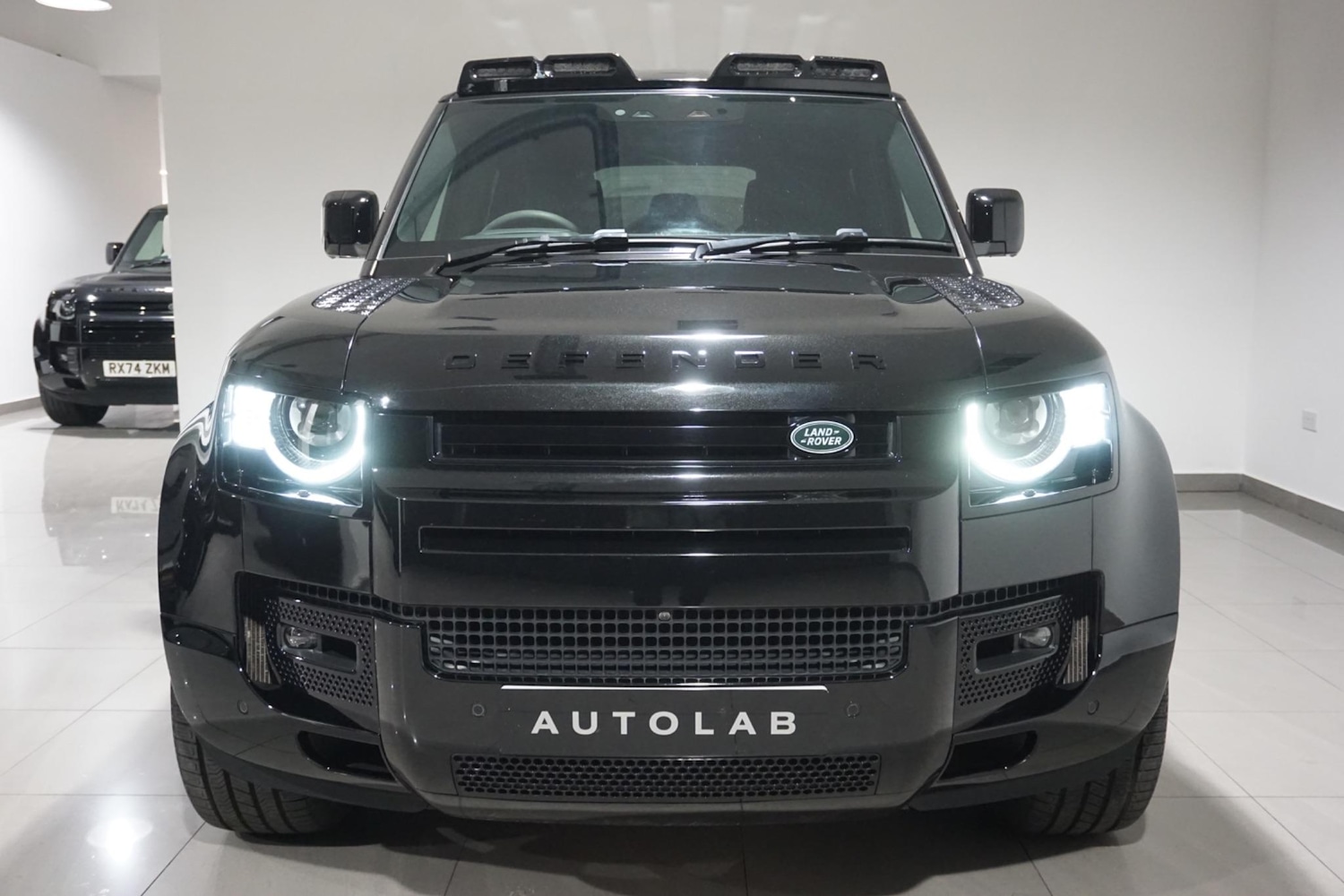 Used Land Rover Defender 110 for sale - 76476488: Photo 28