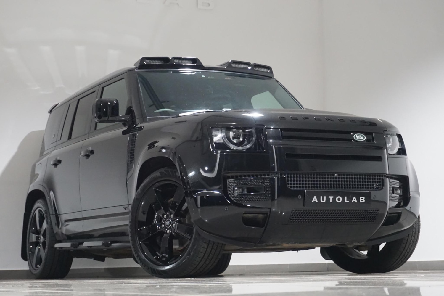 Used Land Rover Defender 110 for sale - 76476488: Photo 33