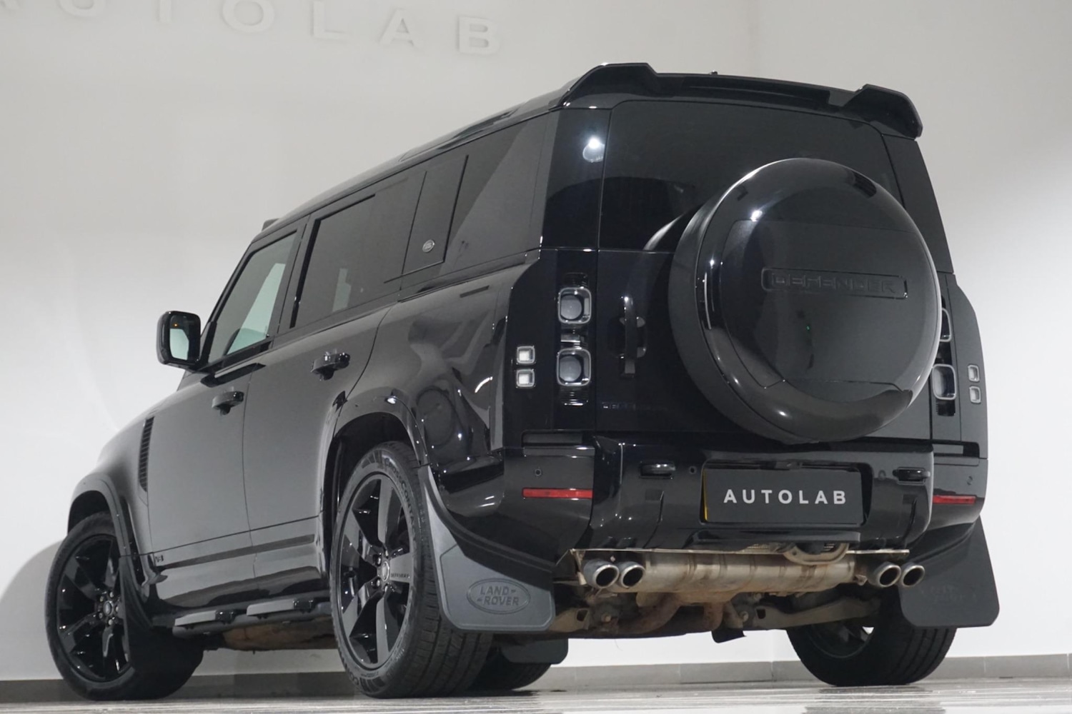 Used Land Rover Defender 110 for sale - 76476488: Photo 34