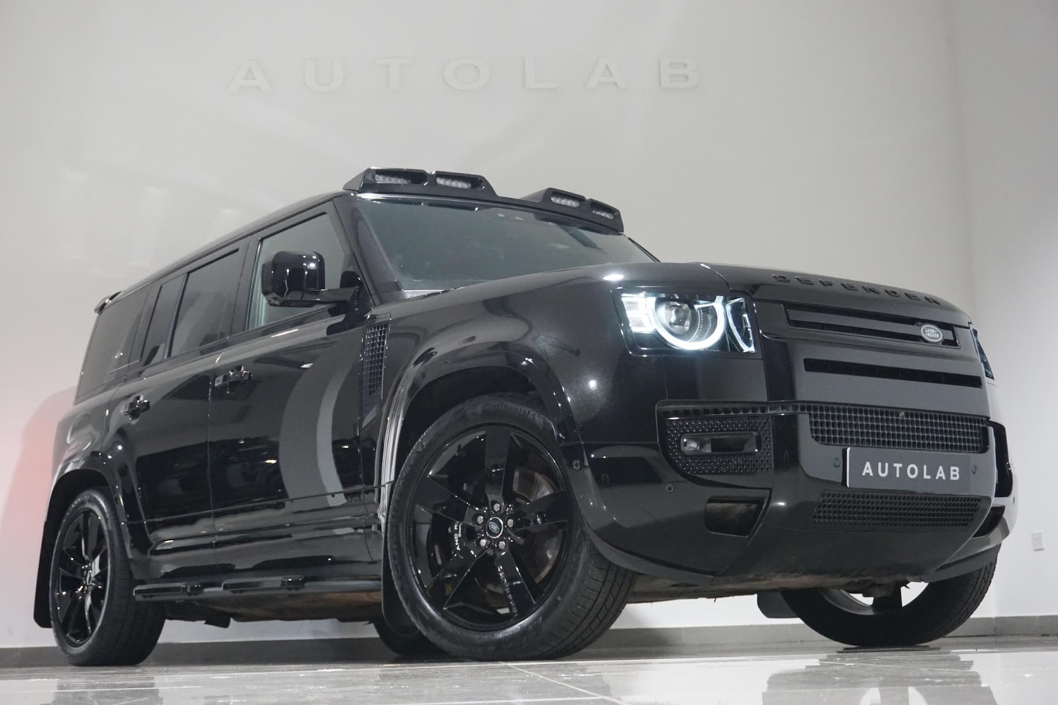 Used Land Rover Defender 110 for sale - 76476488: Photo 37