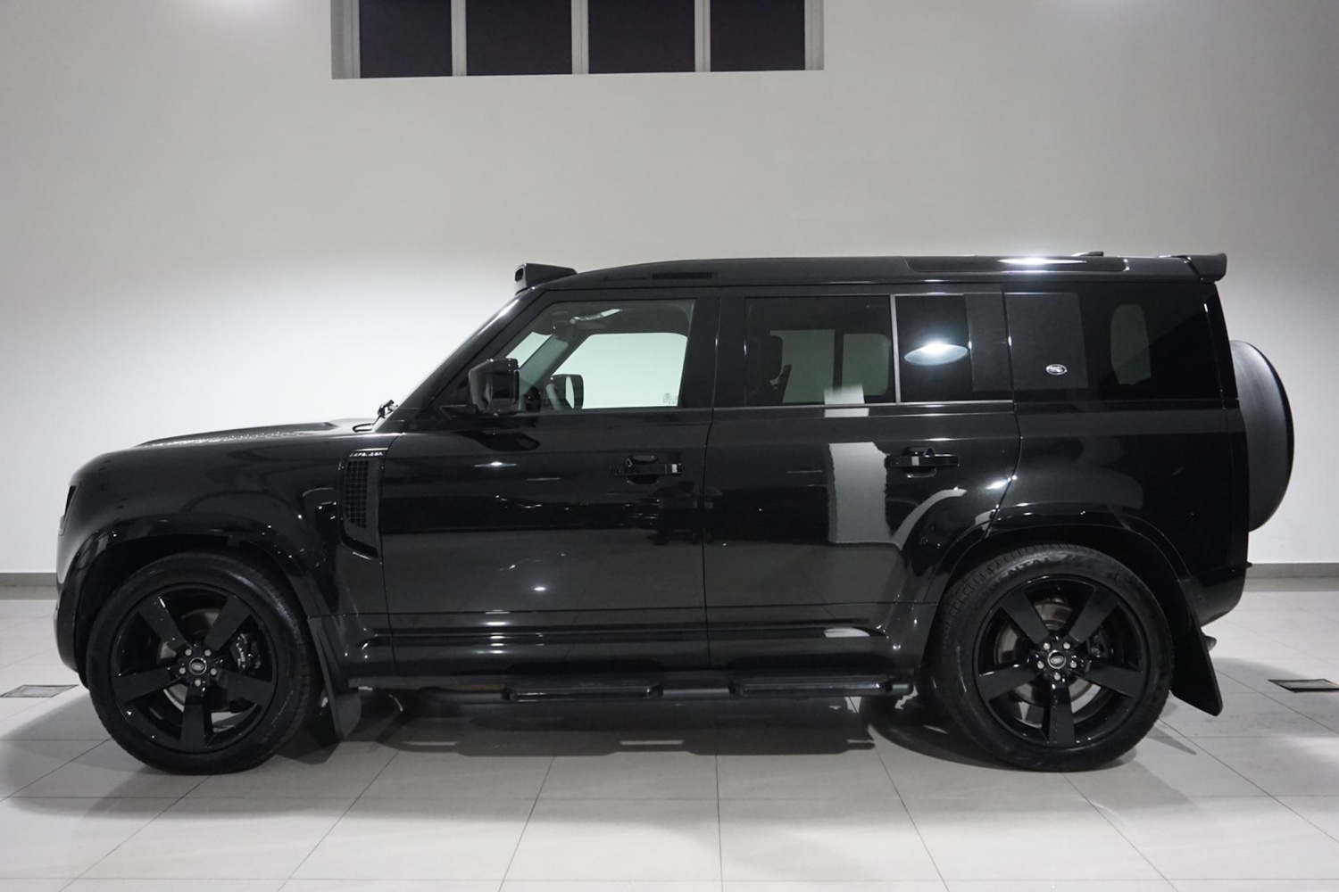 Used Land Rover Defender 110 for sale - 76476488: Photo 38
