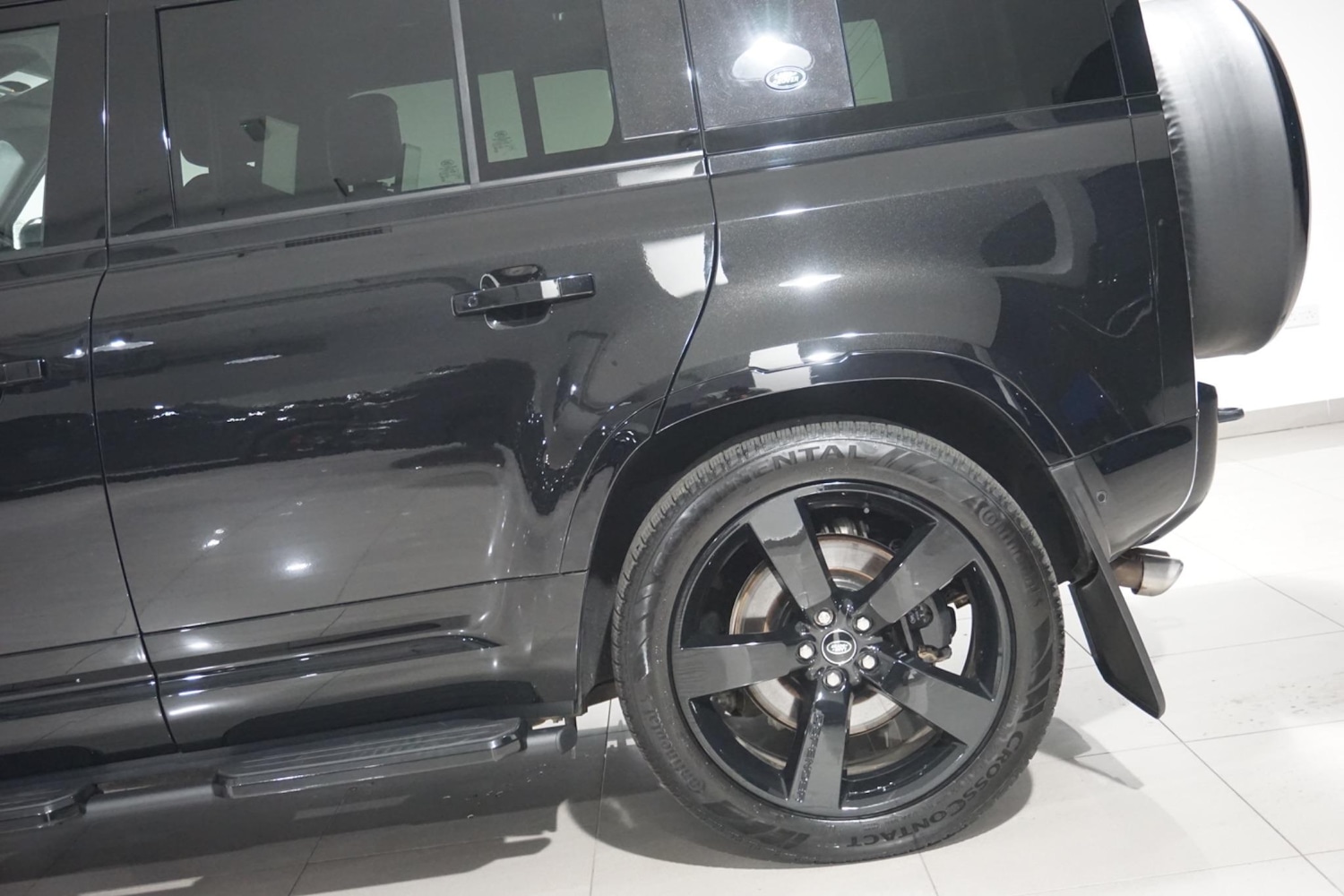 Used Land Rover Defender 110 for sale - 76476488: Photo 53