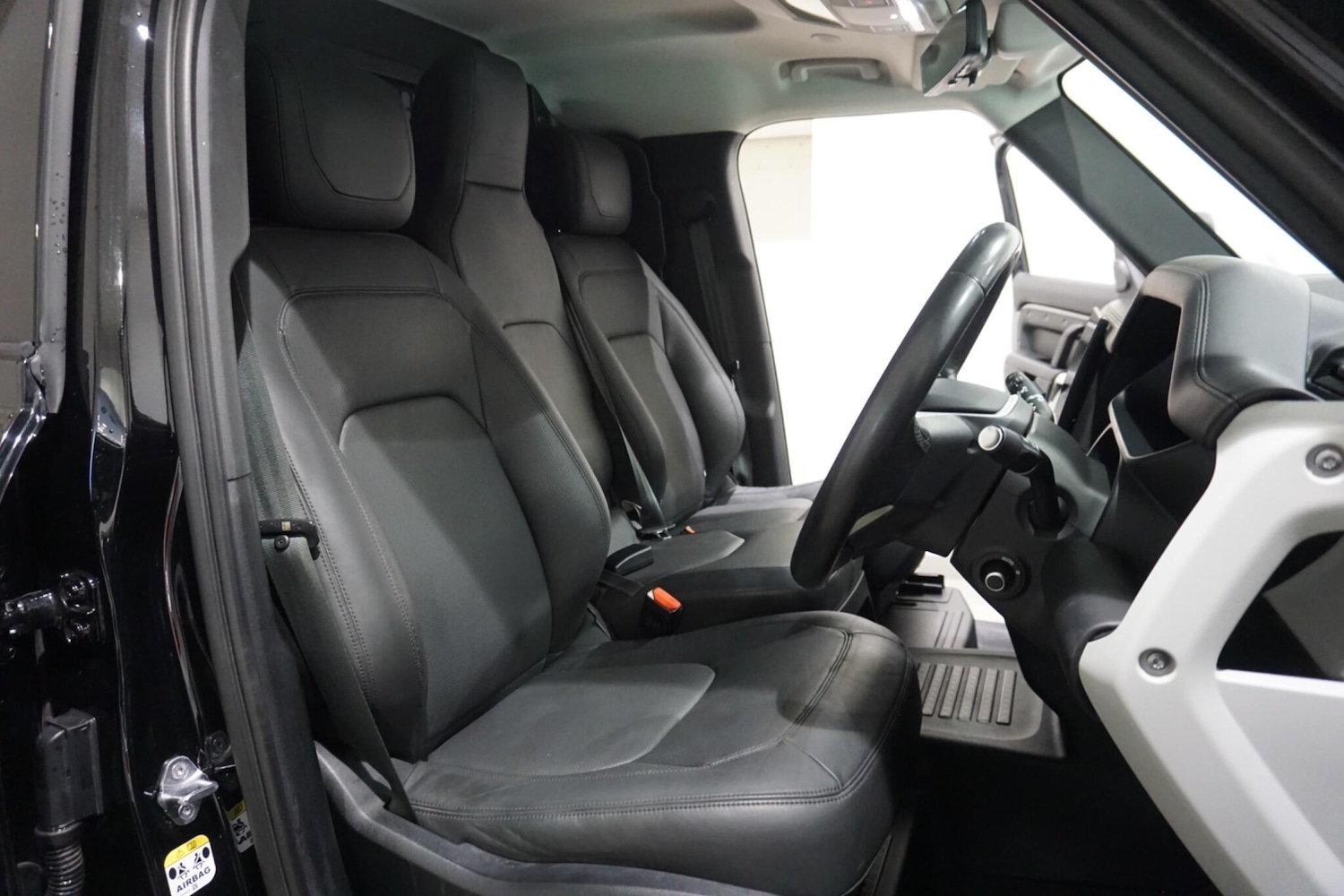 Used Land Rover Defender 110 for sale - 76989222: Photo 10