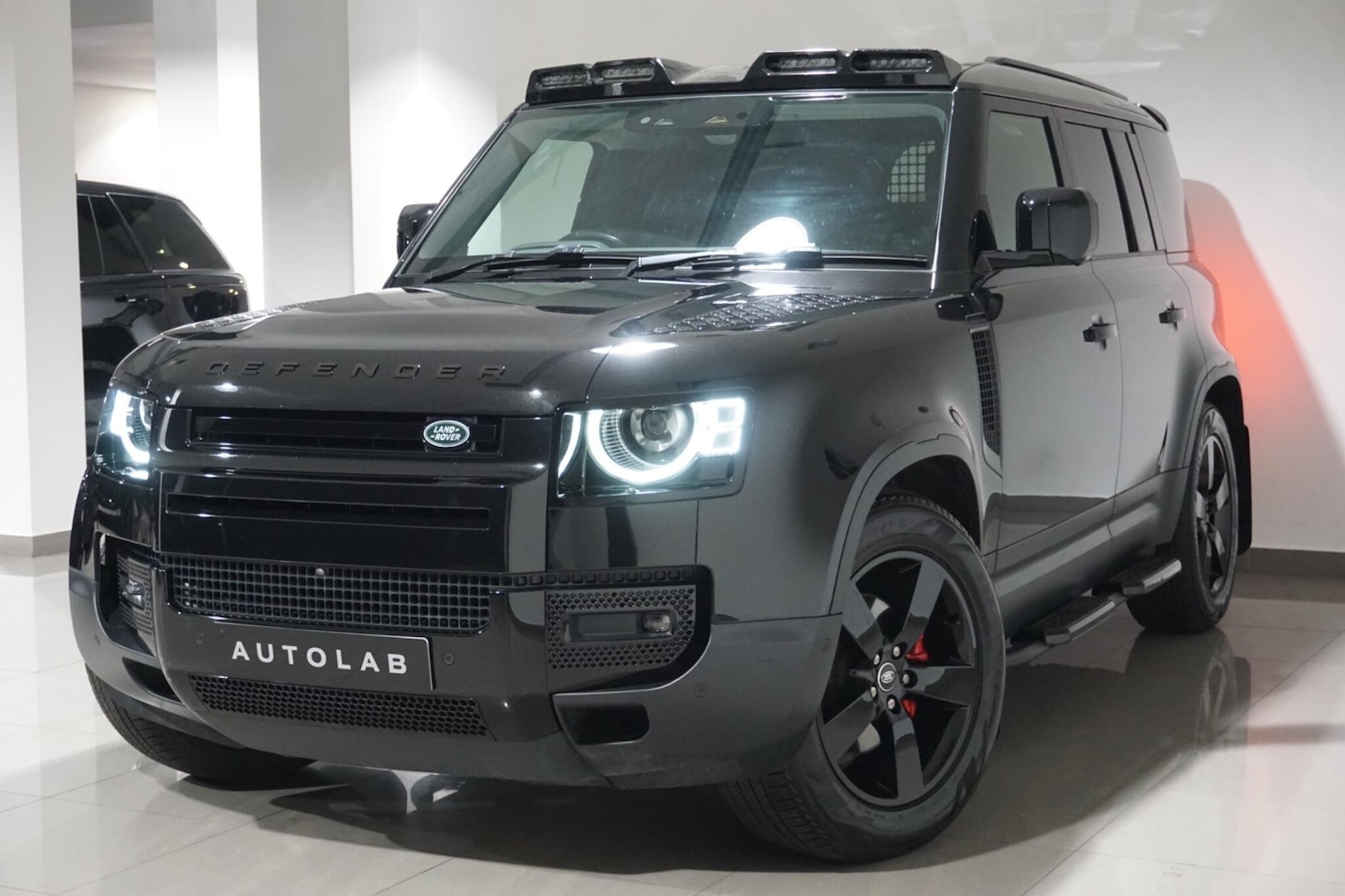 Used Land Rover Defender 110 for sale - 76989222: Photo 17