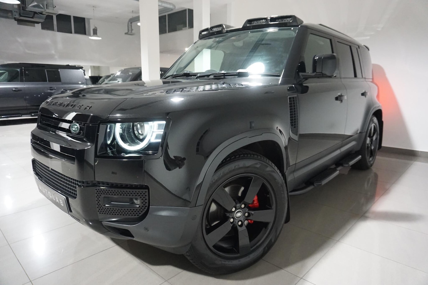 Used Land Rover Defender 110 for sale - 76989222: Photo 21