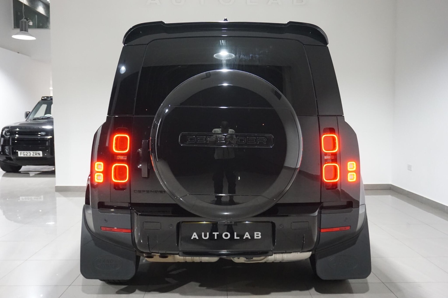 Used Land Rover Defender 110 for sale - 76989222: Photo 23