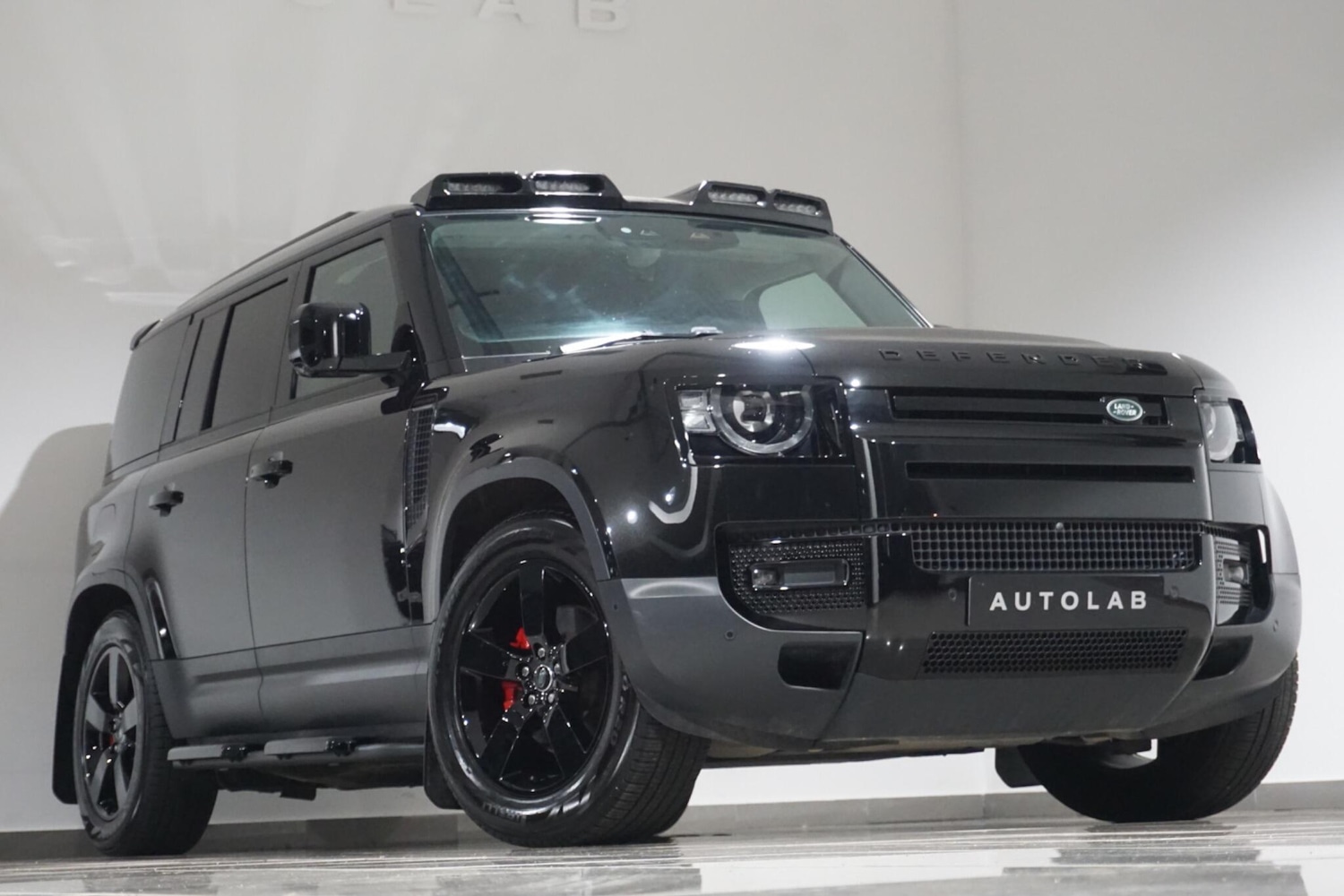 Used Land Rover Defender 110 for sale - 76989222: Photo 25