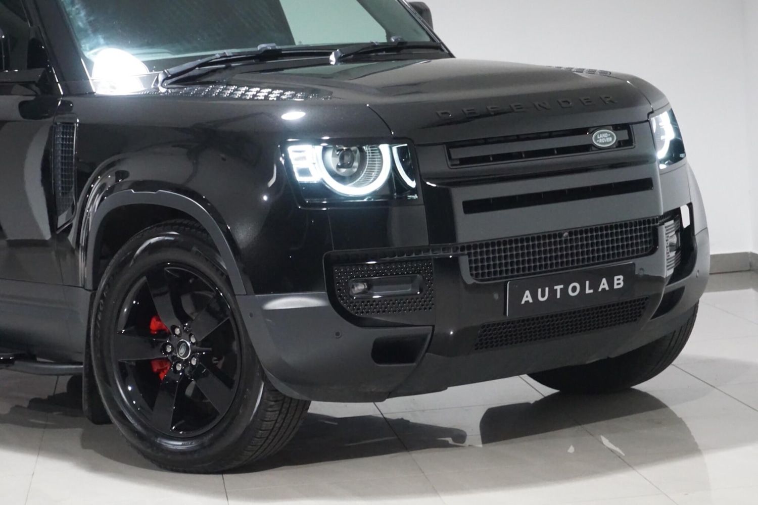 Used Land Rover Defender 110 for sale - 76989222: Photo 36