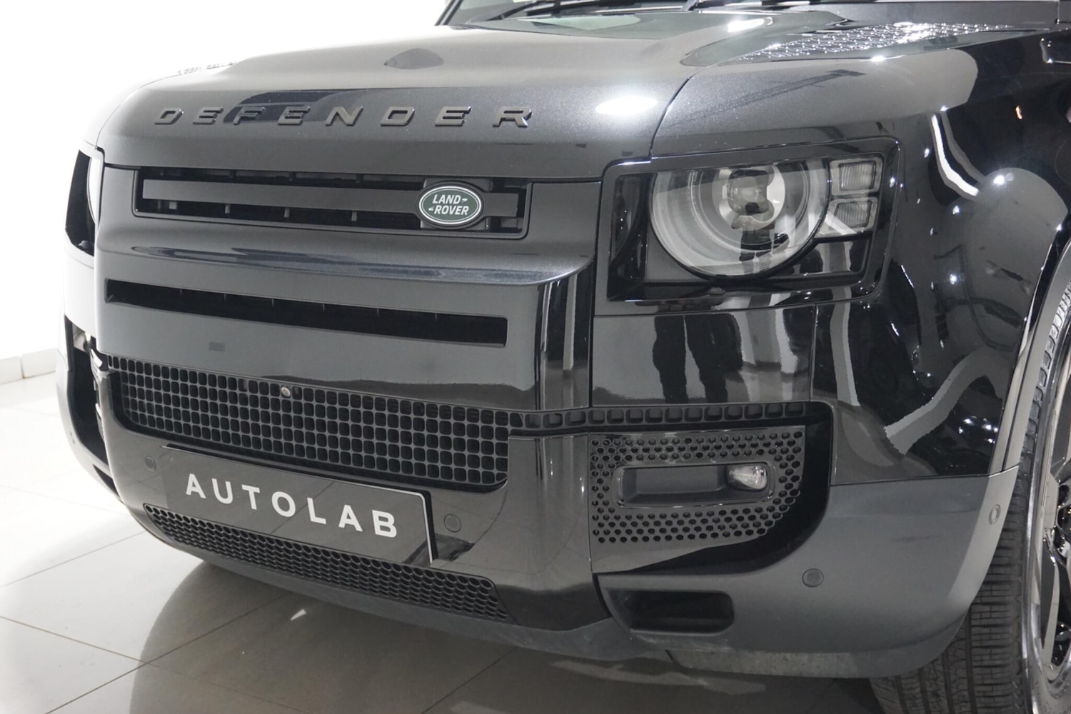 Used Land Rover Defender 110 for sale - 76989222: Photo 59