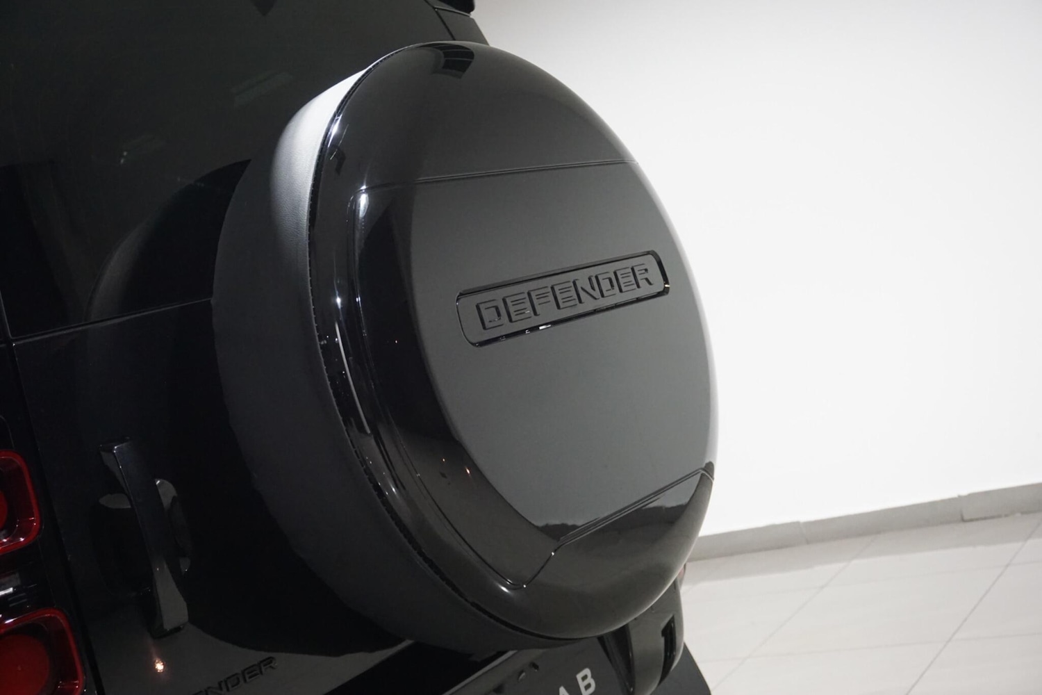 Used Land Rover Defender 110 for sale - 76989222: Photo 65