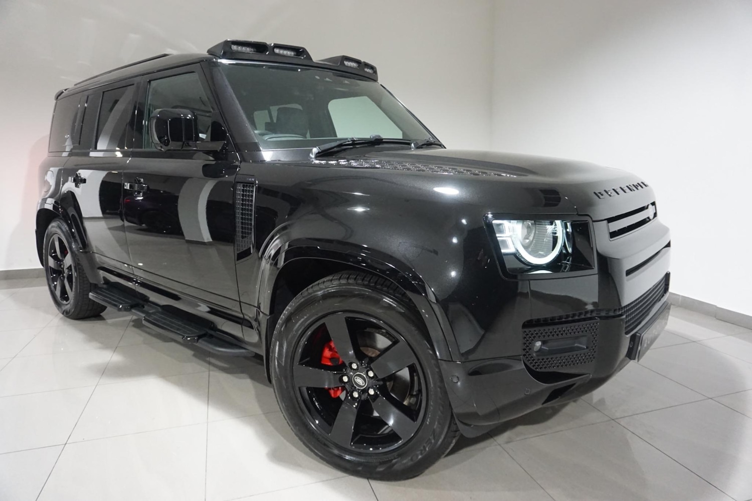 Used Land Rover Defender 110 for sale - 77015930: Photo 22