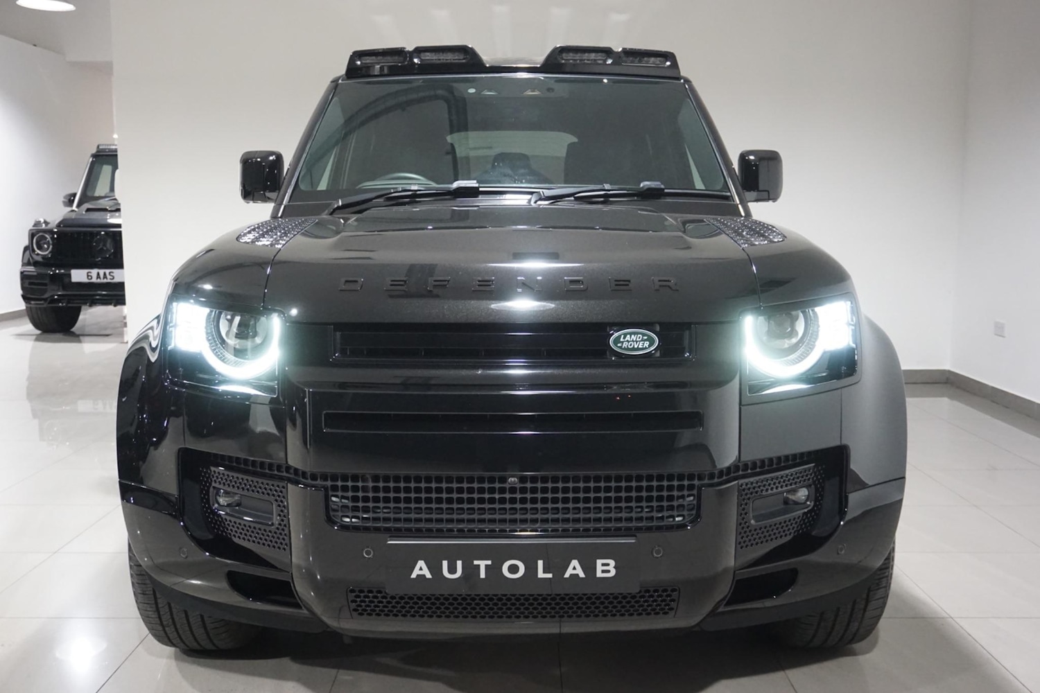 Used Land Rover Defender 110 for sale - 77015930: Photo 23