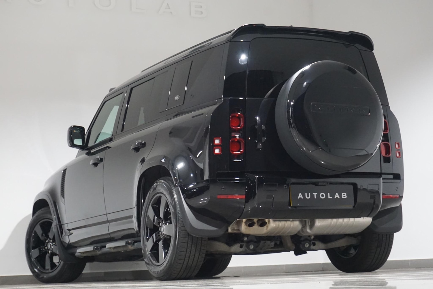 Used Land Rover Defender 110 for sale - 77015930: Photo 29