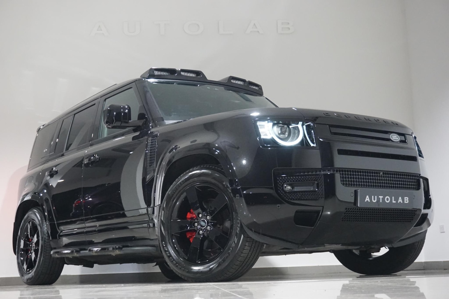 Used Land Rover Defender 110 for sale - 77015930: Photo 32