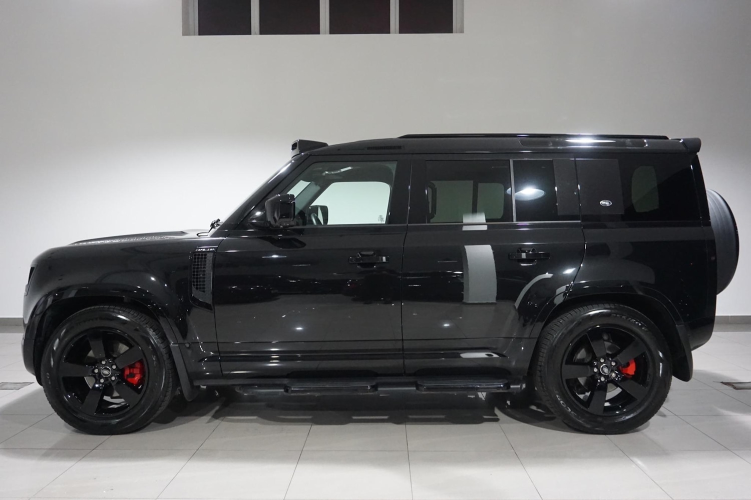 Used Land Rover Defender 110 for sale - 77015930: Photo 33