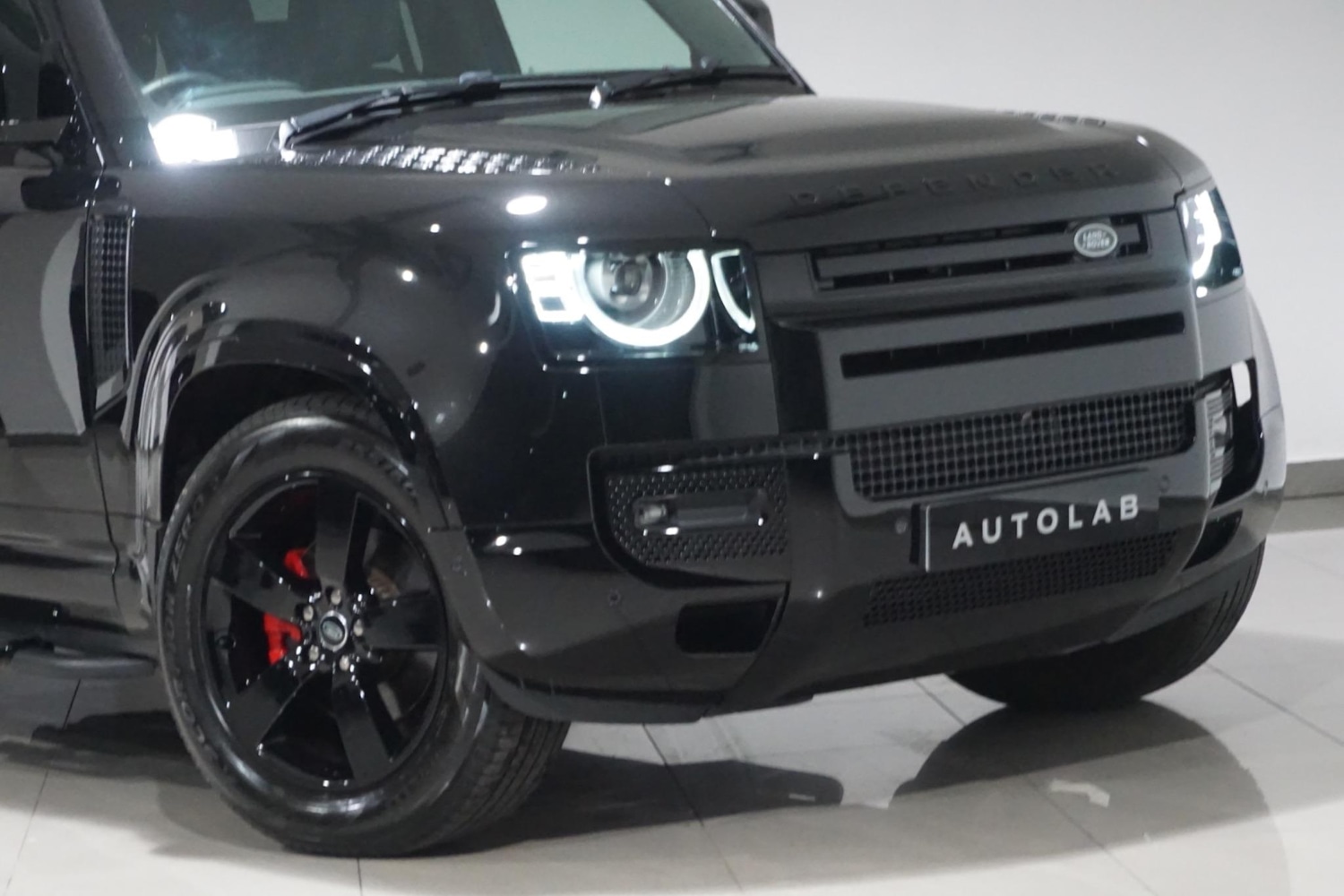 Used Land Rover Defender 110 for sale - 77015930: Photo 39