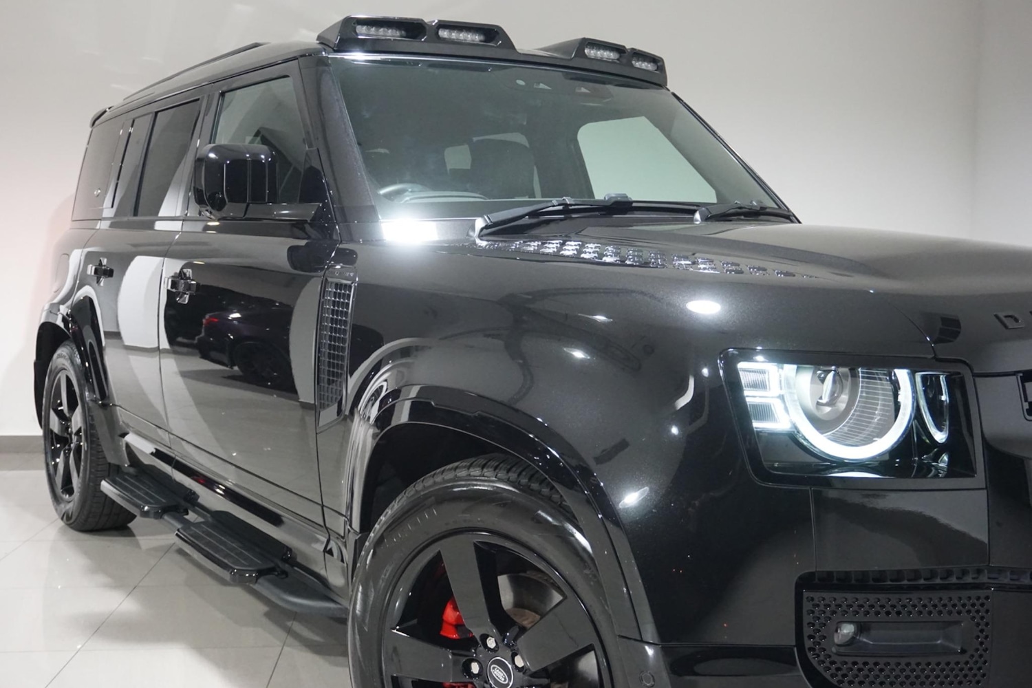 Used Land Rover Defender 110 for sale - 77015930: Photo 49