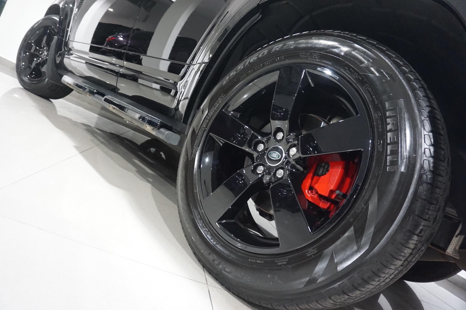 Used Land Rover Defender 110 for sale - 77015930: Photo 51