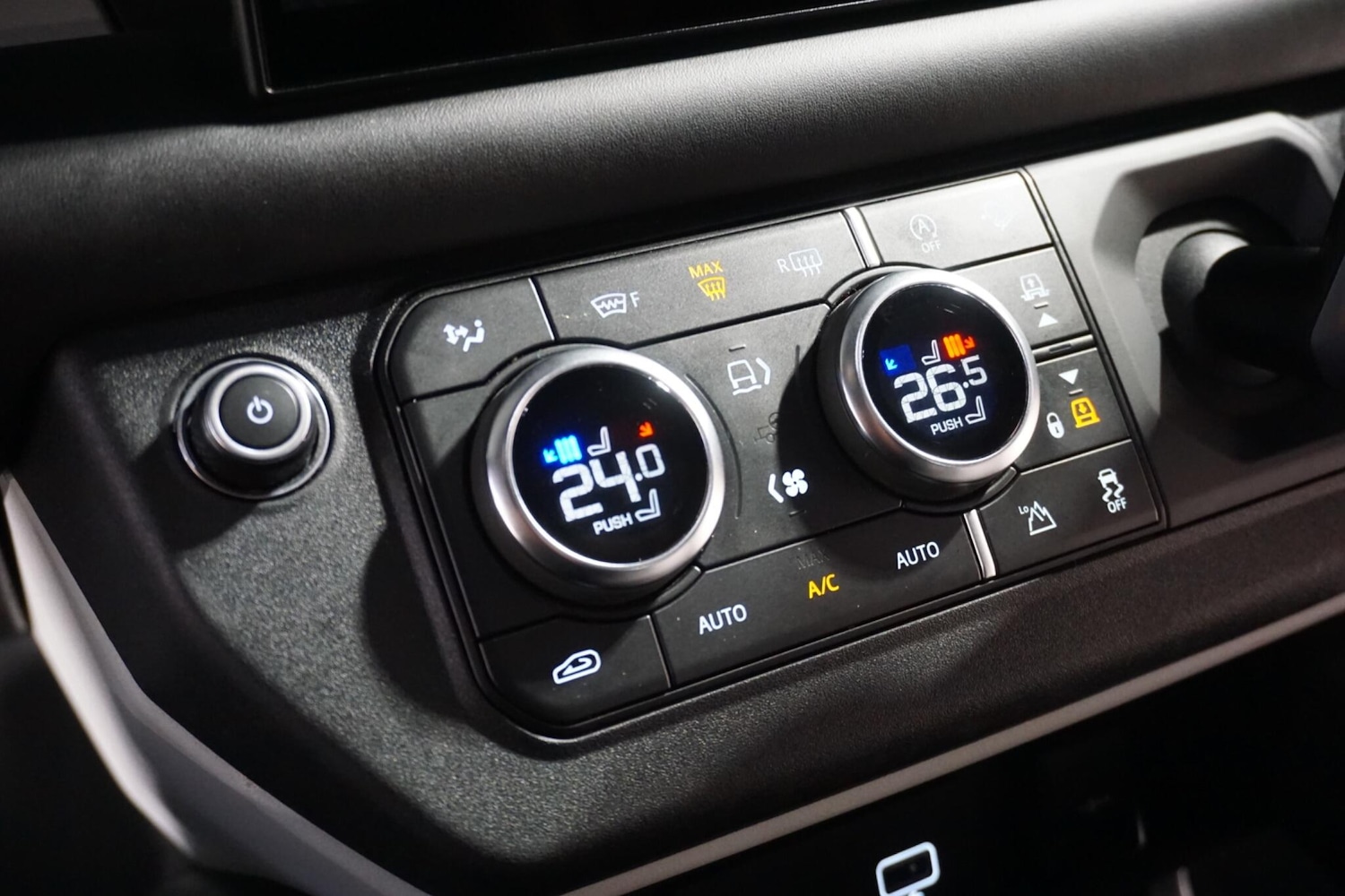 Used Land Rover Defender 110 for sale - 77015930: Photo 61