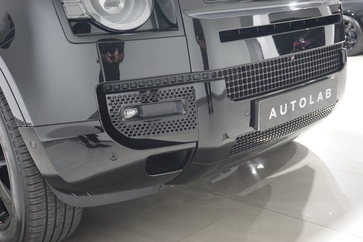 Used Land Rover Defender 110 for sale - 77015930: Photo 65