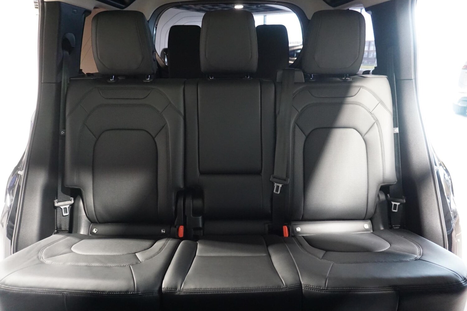 Used Land Rover Defender 110 for sale - 77670506: Photo 11