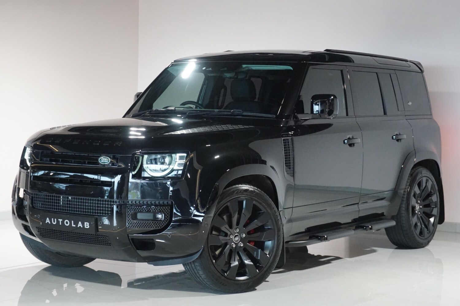 Used Land Rover Defender 110 for sale - 77670506: Photo 23