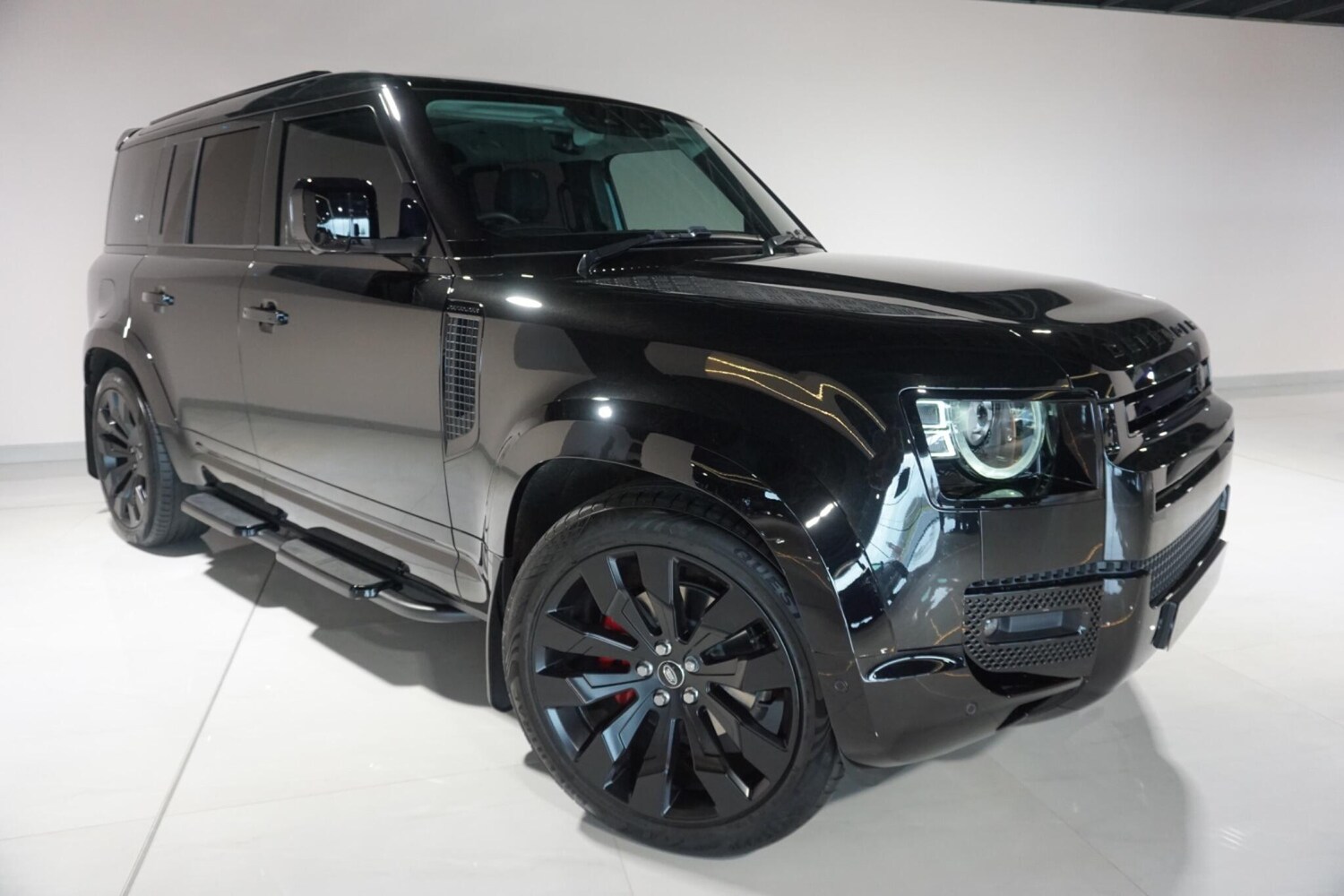 Used Land Rover Defender 110 for sale - 77670506: Photo 25