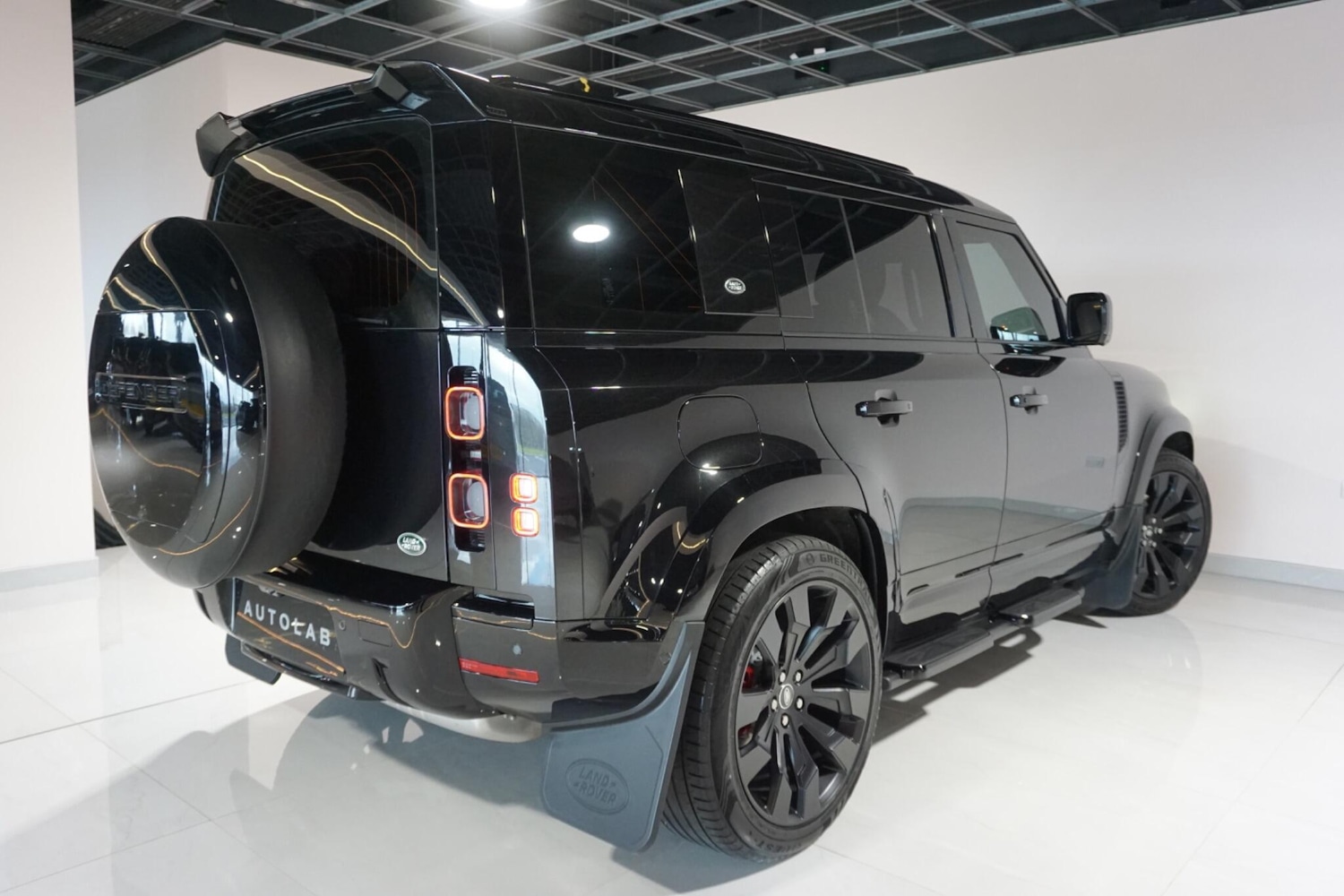 Used Land Rover Defender 110 for sale - 77670506: Photo 30