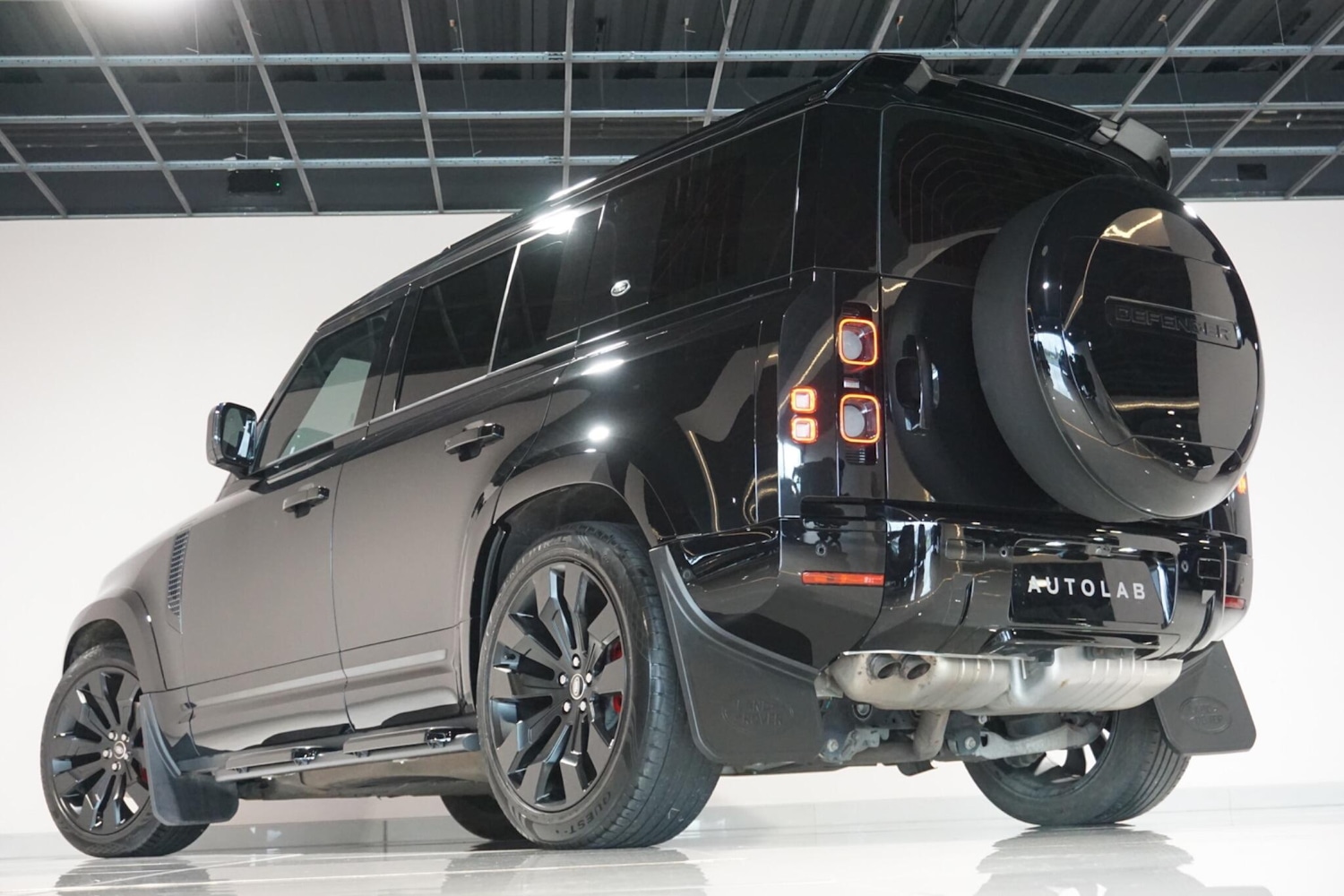 Used Land Rover Defender 110 for sale - 77670506: Photo 37