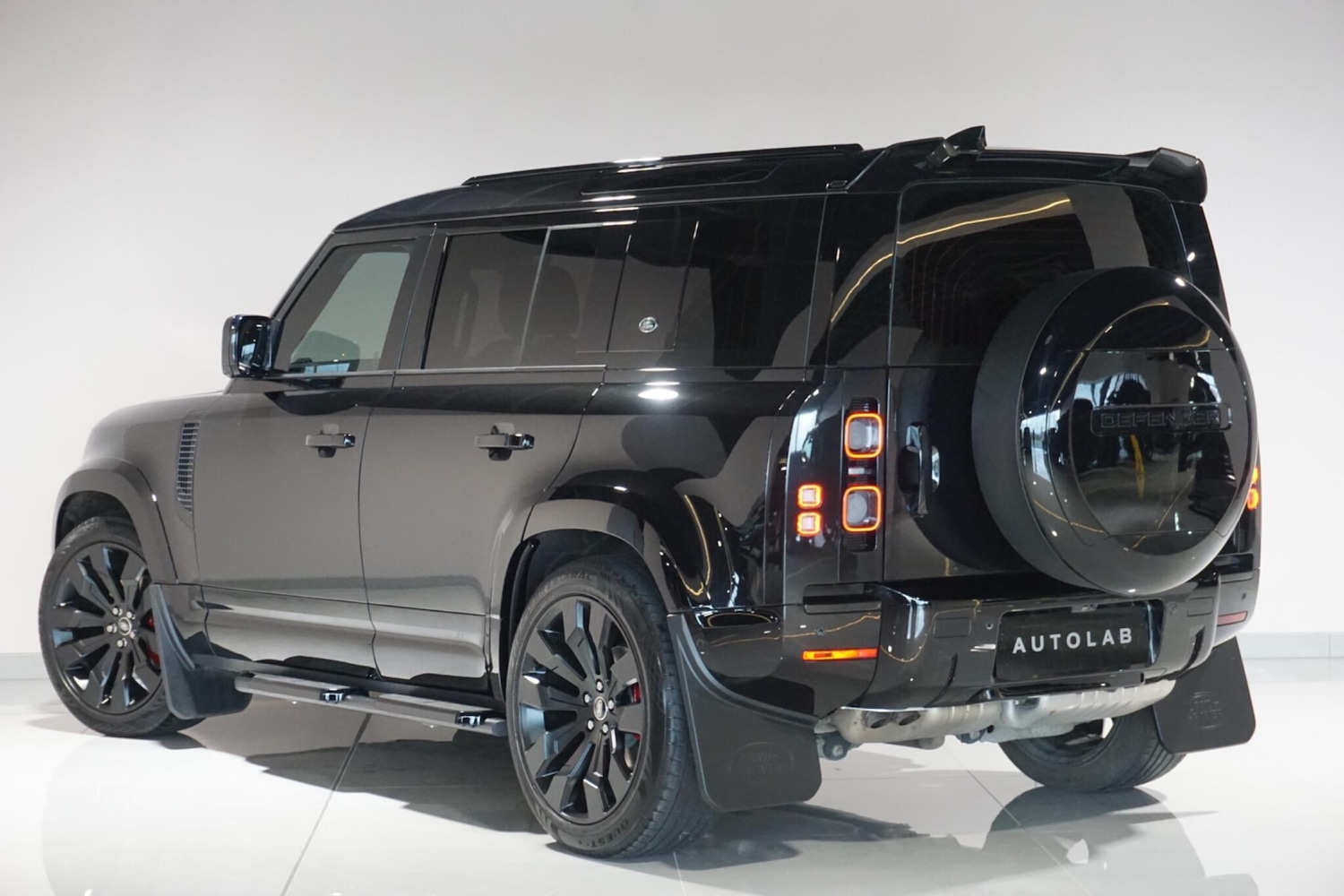 Used Land Rover Defender 110 for sale - 77670506: Photo 41