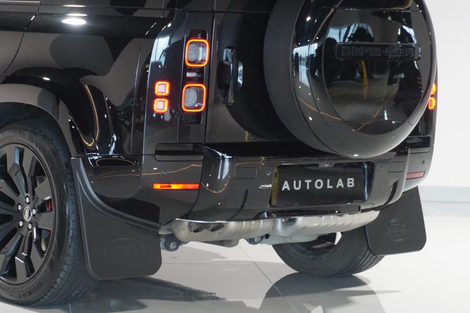 Used Land Rover Defender 110 for sale - 77670506: Photo 47