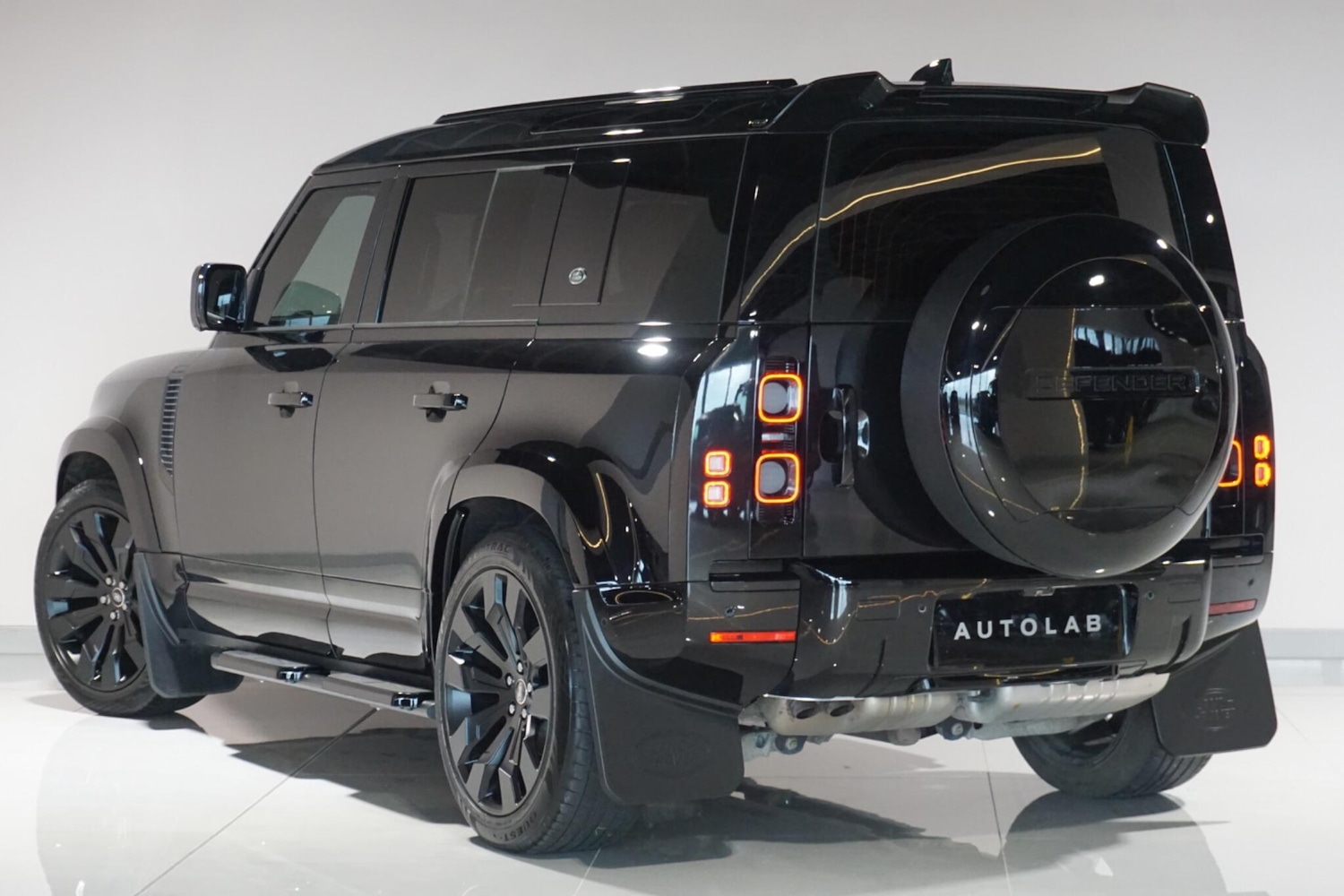 Used Land Rover Defender 110 for sale - 77670506: Photo 6