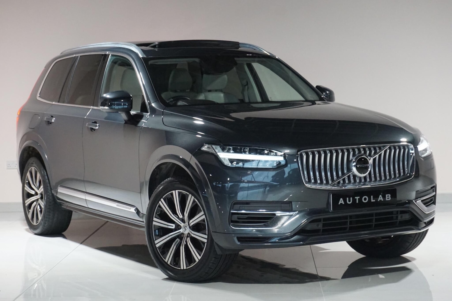 Used Volvo XC90 2020 for sale - 77143259: Photo 1