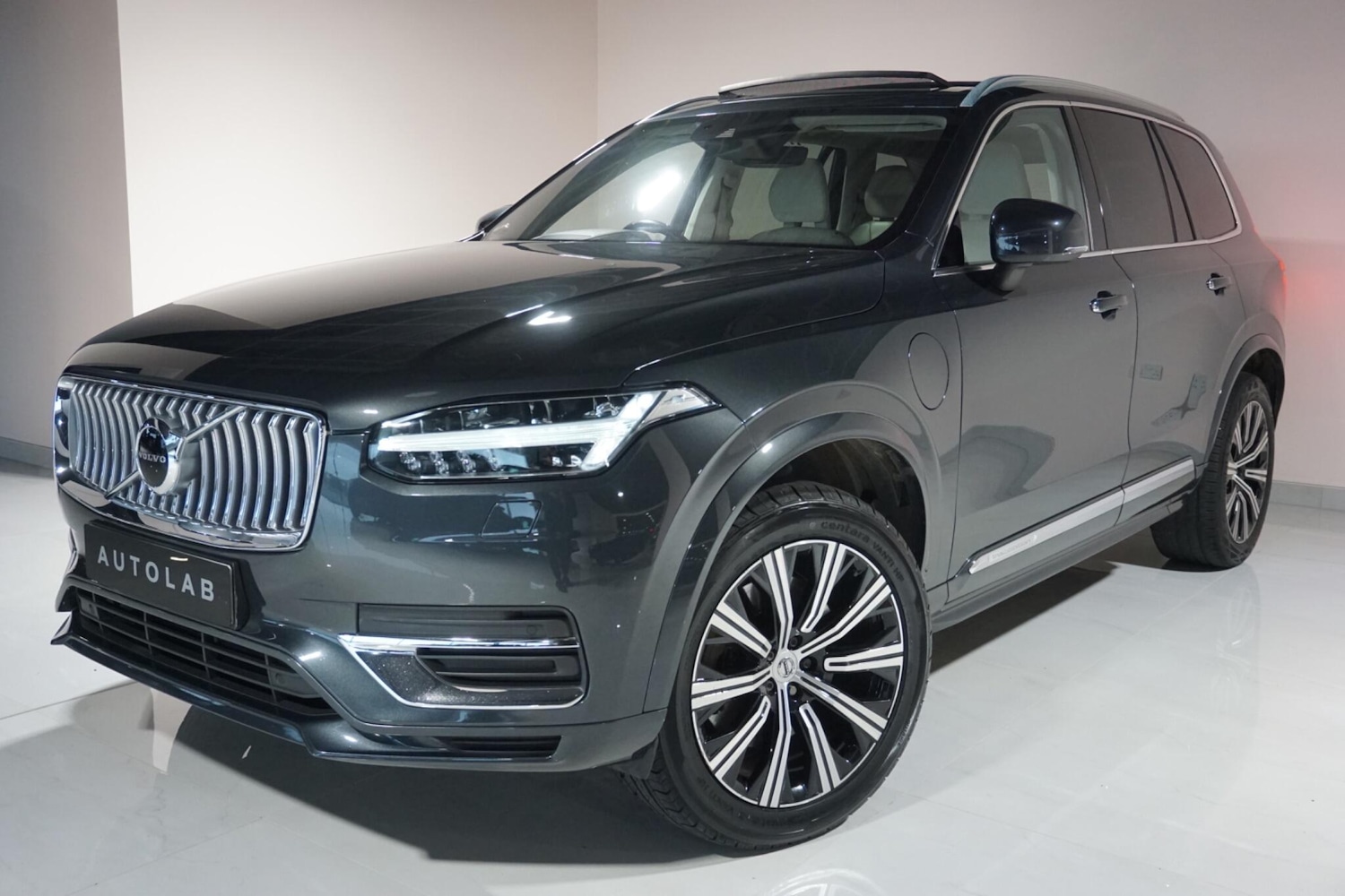 Used Volvo XC90 2020 for sale - 77143259: Photo 25