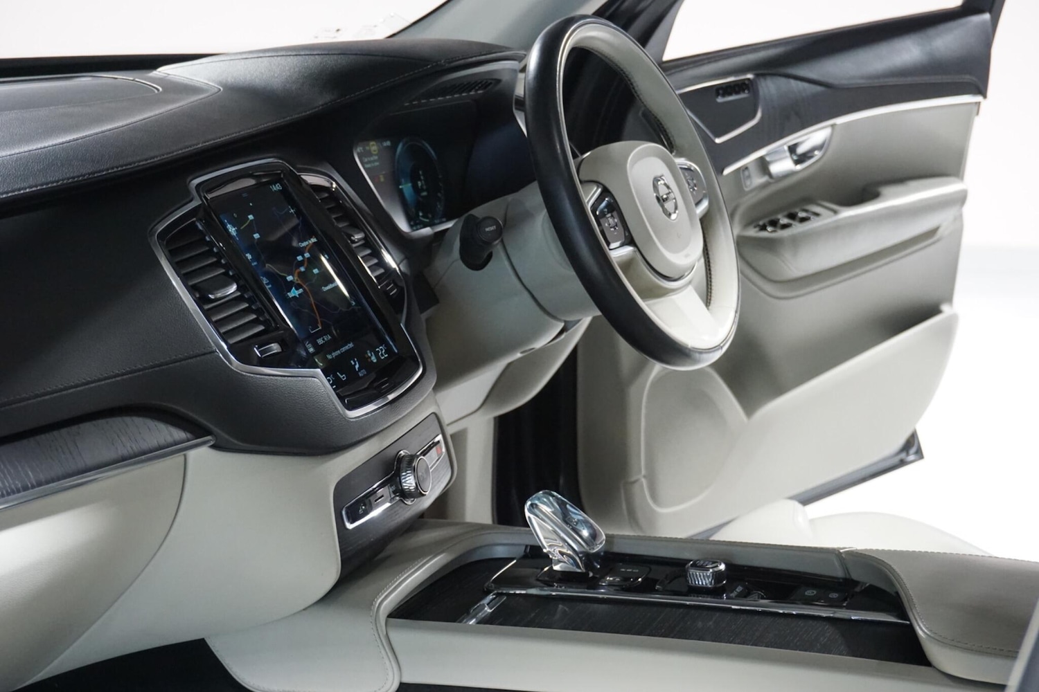 Used Volvo XC90 2020 for sale - 77143259: Photo 57