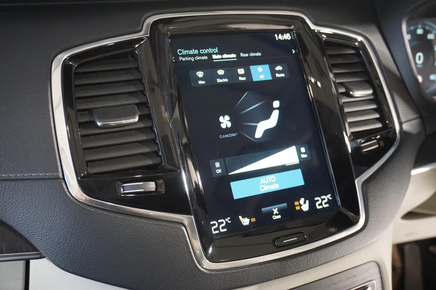 Used Volvo XC90 2020 for sale - 77143259: Photo 64