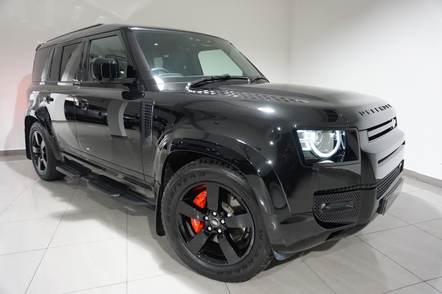 Used Land Rover Defender 2024 for sale - 76473599: Photo 25