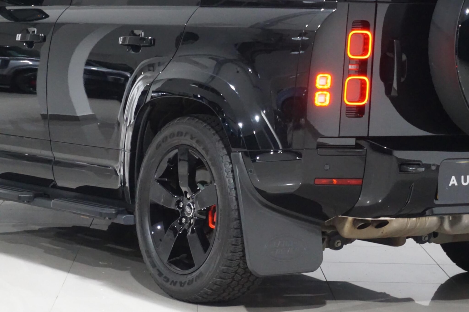 Used Land Rover Defender 2024 for sale - 76473599: Photo 49