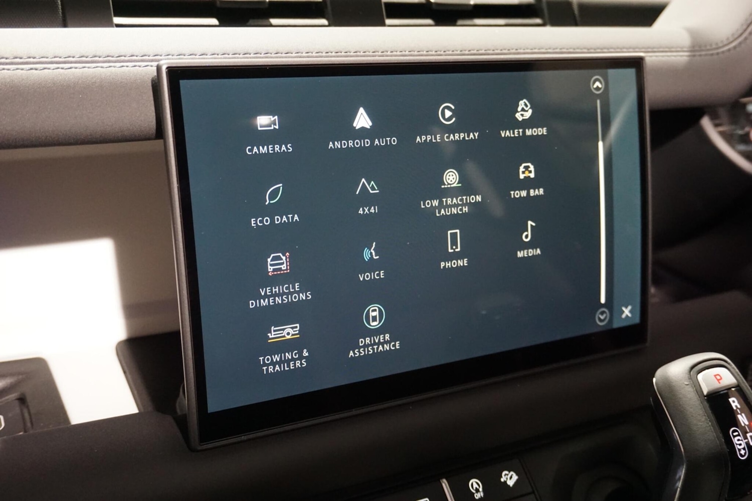 Used Land Rover Defender 2024 for sale - 76473599: Photo 65